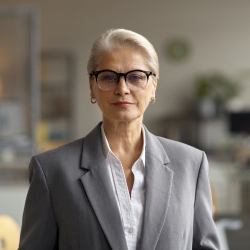 Elizabeth Chambers, Senior Partner